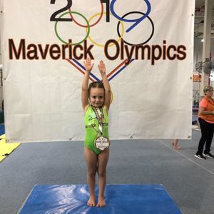 Meet your Posher, Danielle